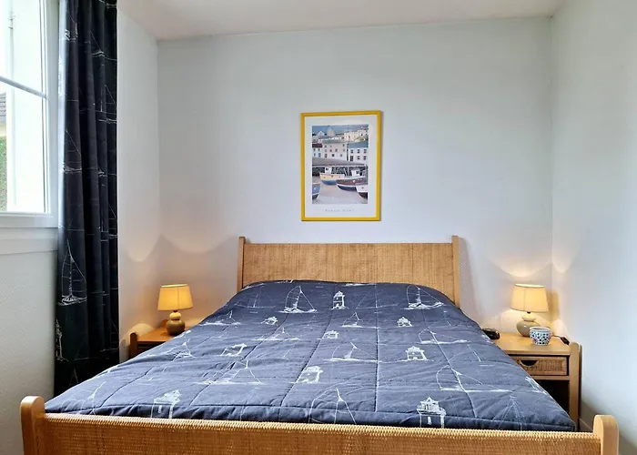 Maison Accueillante Proche Pour 6 Personnes - Fr-1-788-89 *