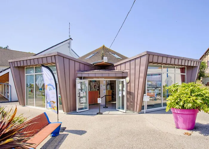 Maison Accueillante Proche Pour 6 Personnes - Fr-1-788-89 *