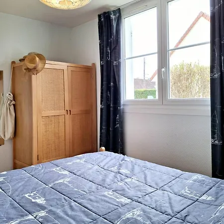 Maison Accueillante Proche Pour 6 Personnes - Fr-1-788-89 *